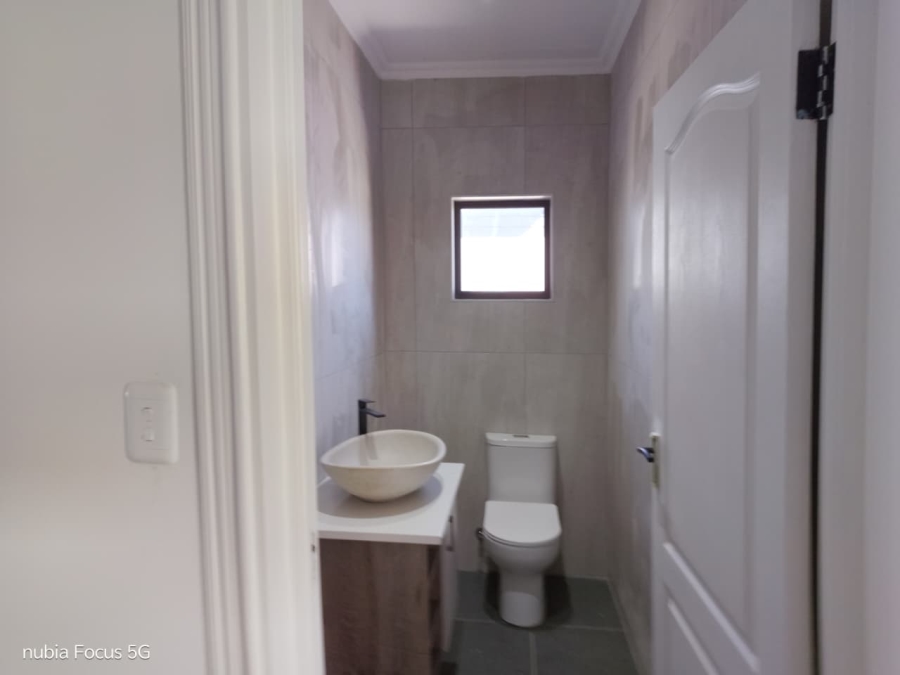 3 Bedroom Property for Sale in Marina Martinique Eastern Cape